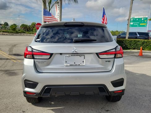 Used 2025 Mitsubishi Outlander Sport LE image 6