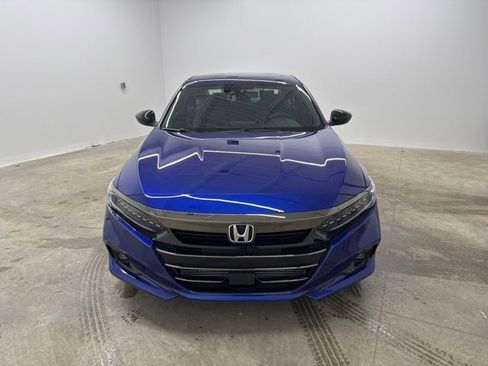 Used 2022 Honda Accord Sport image 2