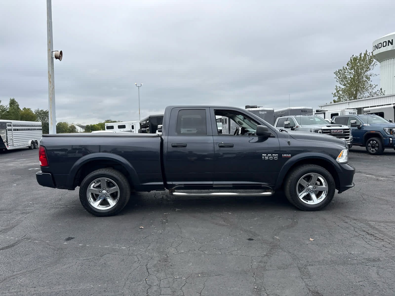 Used 2015 RAM 1500 Express AWD/4WD image 6