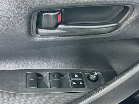 Used 2022 Toyota Corolla LE FWD image 15