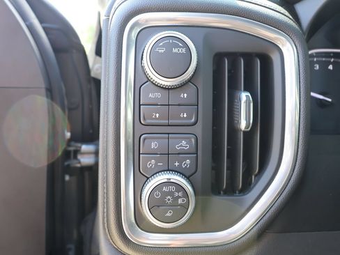 Used 2021 GMC Sierra 1500 Elevation w/ Preferred Package AWD/4WD image 13