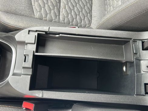 Used 2018 Chevrolet Equinox LT image 20