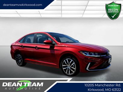 Used 2025 Volkswagen Jetta SE w/ Sunroof Package