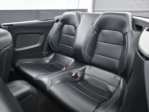 Used 2025 Ford Mustang Premium image 27