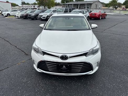 Used 2018 Toyota Avalon Limited w/ Protection Package FWD image 11