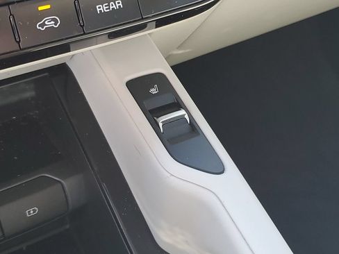 Used 2020 Kia Telluride S FWD image 20