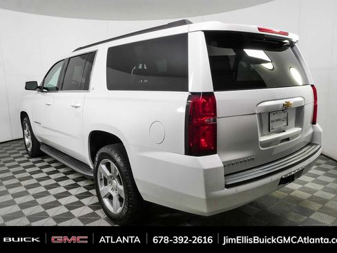 Used 2016 Chevrolet Suburban LT RWD image 30