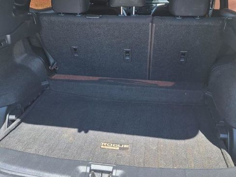 Used 2020 Nissan Rogue Sport S image 5