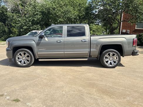Used 2017 GMC Sierra 1500 Denali w/ Denali Ultimate Package AWD/4WD image 3