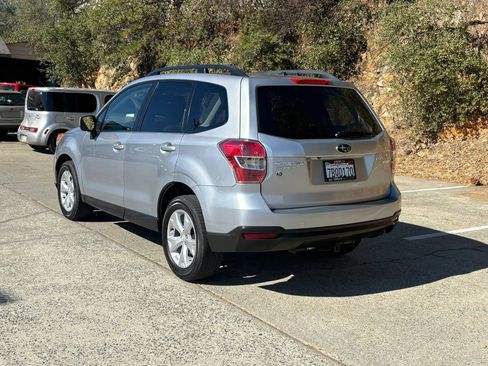 Used 2014 Subaru Forester 2.5i Premium w/ All-Weather Package AWD/4WD image 5