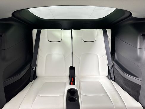 Used 2023 Tesla Model Y Long Range image 44