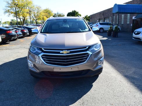 Used 2018 Chevrolet Equinox Premier image 3