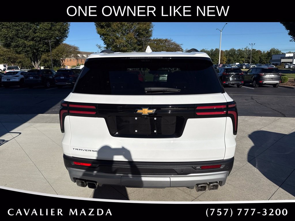 Used 2026 Chevrolet Traverse LT w/ Driver Confidence Package FWD image 8