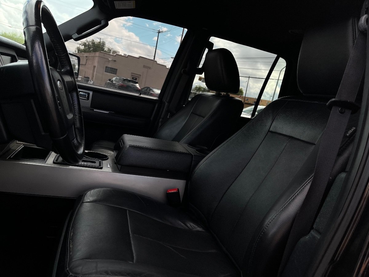 Used 2015 Ford Expedition EL XLT w/ Equipment Group 202A RWD image 25