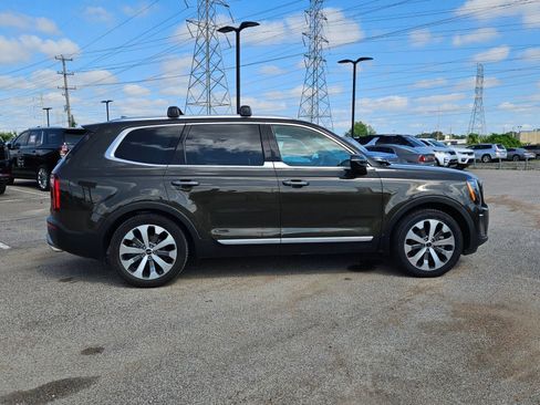 Used 2022 Kia Telluride SX w/ Towing Package FWD image 7