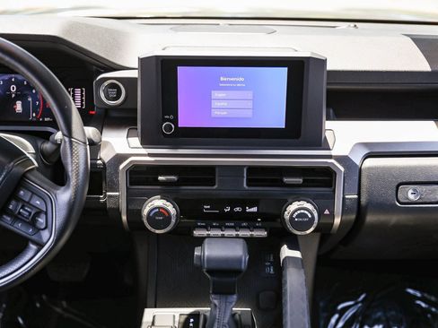 Certified 2025 Toyota 4Runner SR5 AWD/4WD image 13