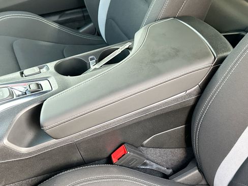 Used 2021 Chevrolet Camaro LS image 20