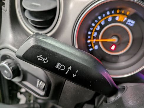 Used 2023 Jeep Wrangler Willys image 18