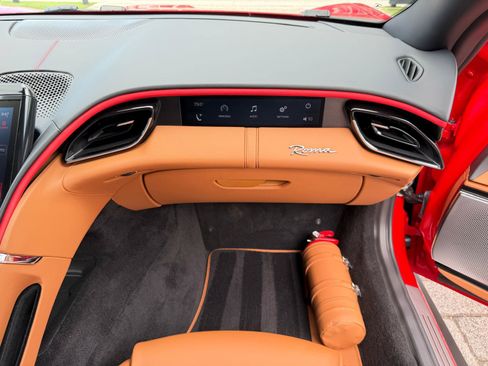 Used 2022 Ferrari Roma RWD image 43