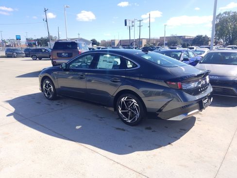 New 2026 Hyundai Sonata SEL FWD image 5