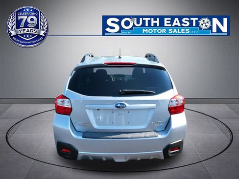 Used 2017 Subaru Crosstrek 2.0i Premium w/ Moonroof Package AWD/4WD image 4