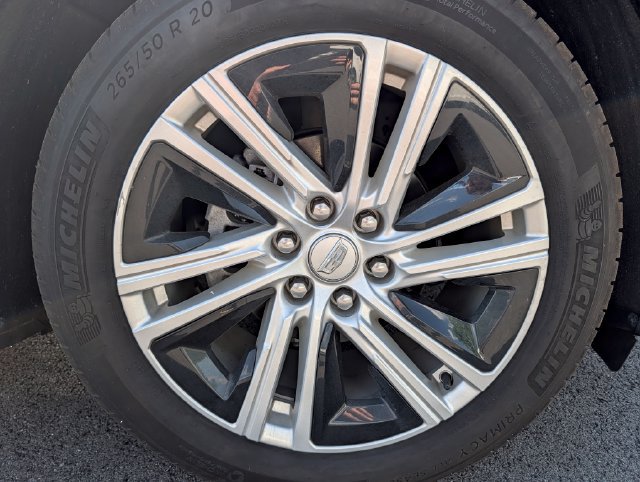 Used 2024 Cadillac Lyriq Tech AWD/4WD image 9