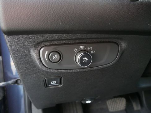 Used 2018 GMC Terrain SLE FWD image 15