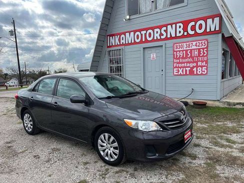Used 2013 Toyota Corolla LE Special Edition image 1