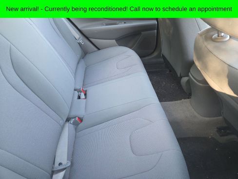 Used 2023 Hyundai Elantra SE w/ Preferred Accessory Package image 7