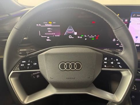 Certified 2025 Audi Q5 Premium w/ Convenience Package AWD/4WD image 13