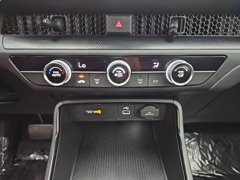 Used 2023 Honda CR-V LX image 30