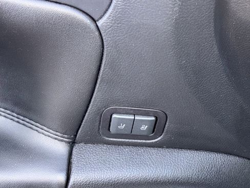 Used 2012 Lincoln MKZ FWD image 27
