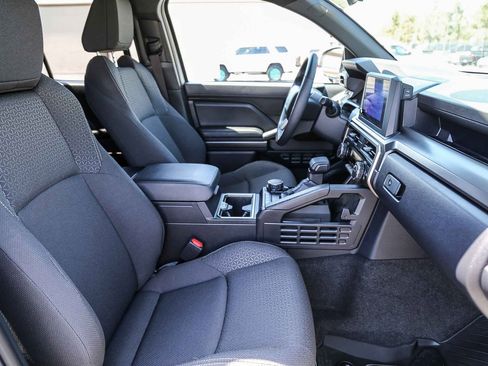 Certified 2026 Toyota 4Runner SR5 AWD/4WD image 21
