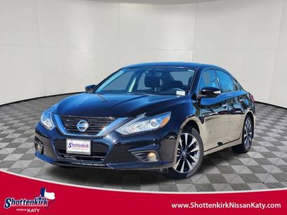 Used 2016 Nissan Altima 2.5 SV w/ Convenience Package
