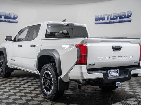 New 2026 Toyota Tacoma TRD Off-Road w/ TRD Off Road Premium Package image 4