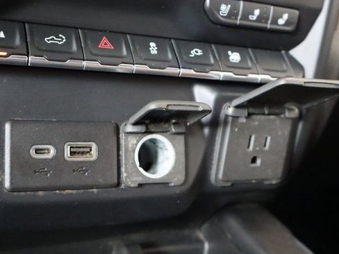 Used 2020 Chevrolet Silverado 3500 High Country w/ Technology Package image 35