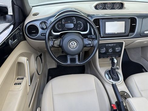 Used 2013 Volkswagen Beetle 2.0T image 23