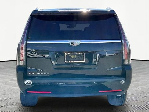 Used 2019 Cadillac Escalade Platinum image 6