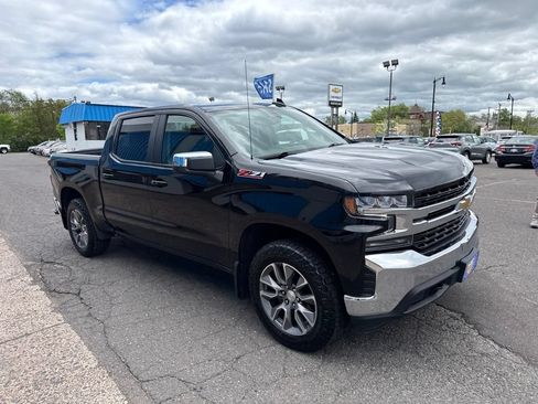 Used 2022 Chevrolet Silverado 1500 LT AWD/4WD image 4