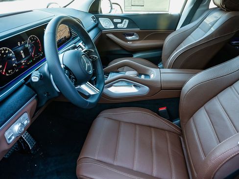 New 2026 Mercedes-Benz GLS 450 4MATIC image 19