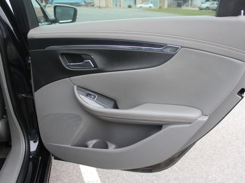 Used 2017 Chevrolet Impala Premier w/ Enhanced Convenience Package image 48