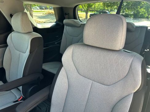 Used 2021 Hyundai Palisade SEL w/ Convenience Package AWD/4WD image 17