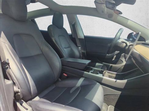 Used 2018 Tesla Model 3 Long Range RWD image 24