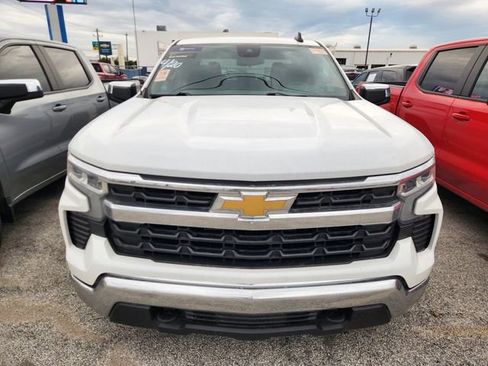 Used 2024 Chevrolet Silverado 1500 LT image 2