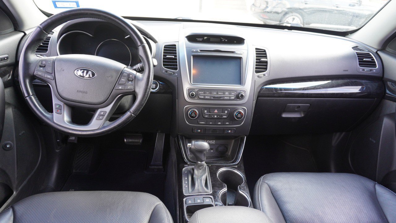 Used 2015 Kia Sorento EX w/ EX V6 Touring Package FWD image 16