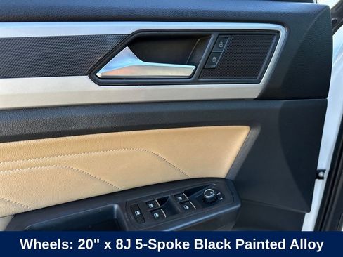 Used 2022 Volkswagen Atlas Cross Sport SE w/ Black Wheel Package image 12