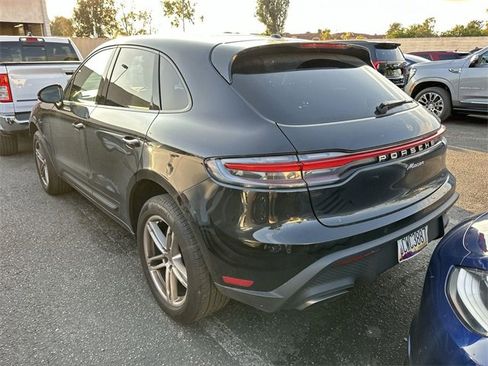 Used 2024 Porsche Macan Base image 3