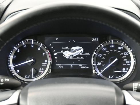 Used 2022 Toyota Highlander XLE image 8