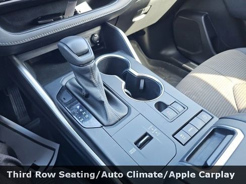 Used 2022 Toyota Highlander L image 20