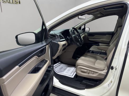 Used 2019 Honda Odyssey EX-L image 12